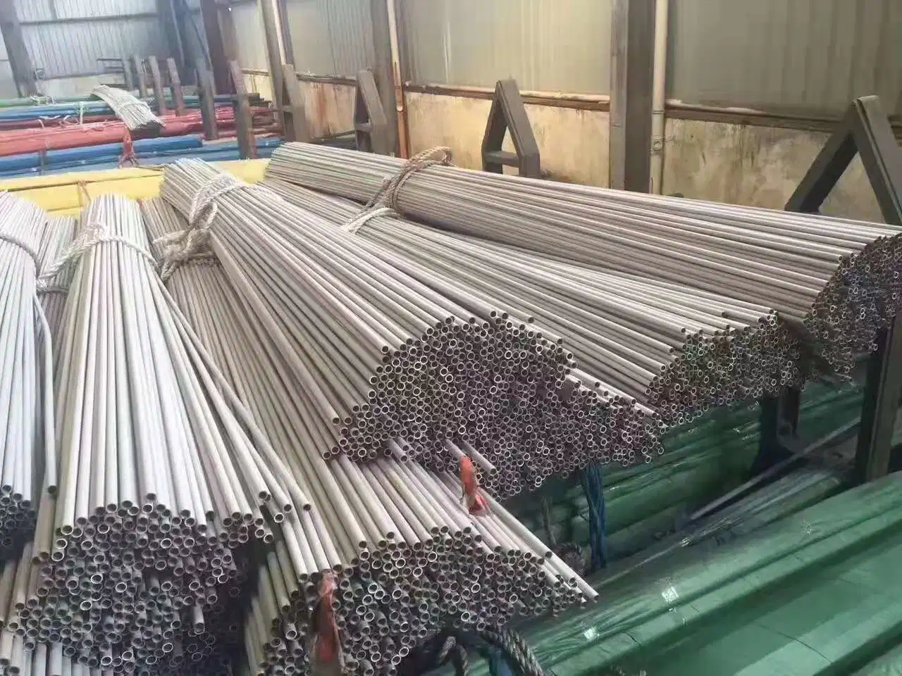 ASTM A790 Uns S31803, S32750, AISI 304 316L Stainless Steel Pipe