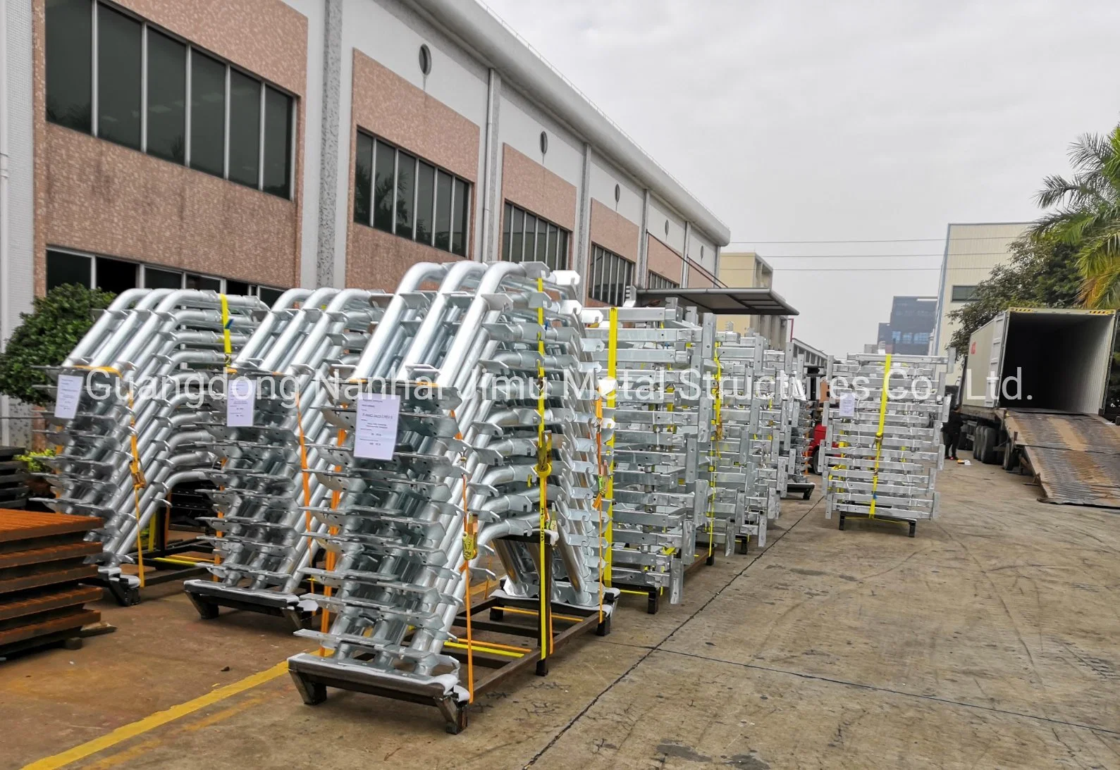 Jimu Hot DIP Galvanized Light Steel Structure Roller Conveyor Idler Frame