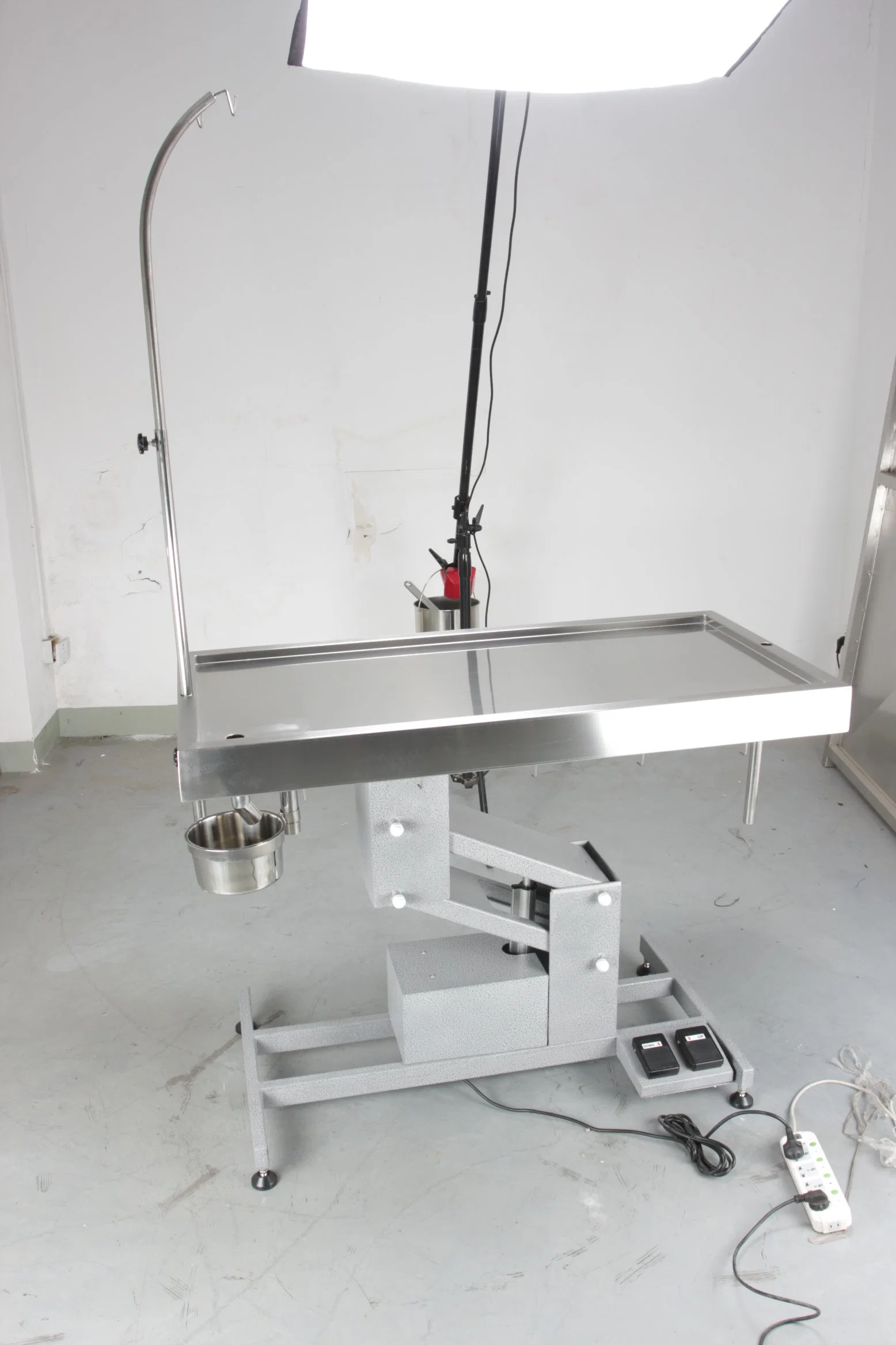 Aeolus FT-825 Hydraulic Stainless Steel Operation Table