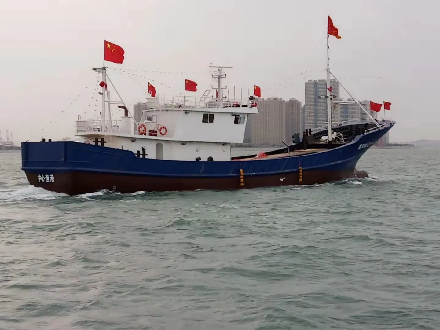 China 38m/125FT Steel Commercial Trawler and Gill Net Freezing System Fishing Ship for Sale