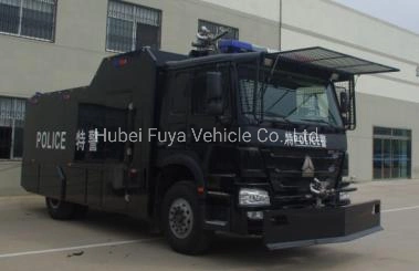 Sinotruk 10000liter Water Canno Public Security Maintenance Vehicle