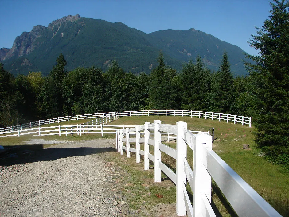 High Security Cheap PVC Vinyl Horse Rail Field Fence