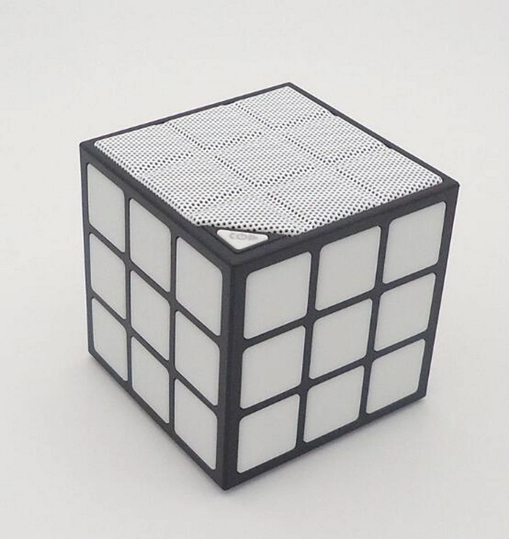 New Style Portable Outdoor Subwoofer Rubik's Cube Bluetooth Speaker