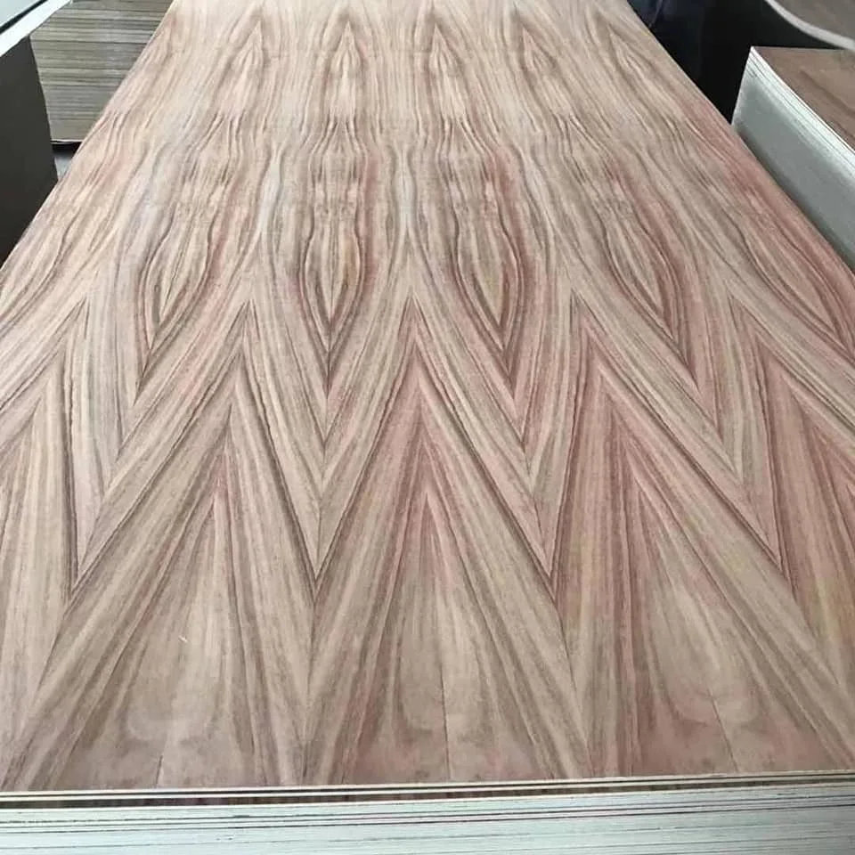 Konkurrenzfähiger Preis 5ftx8FT Fancy Sperrholz Türgröße Bleistift Zeder Fancy Sperrholz