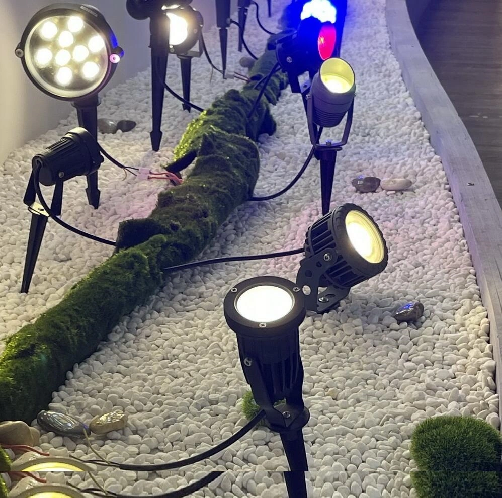 LED IP65 Spot jardín patio de luz LED Luz con Spike resistente al agua para la decoración de la luz de césped Landsca al aire libre