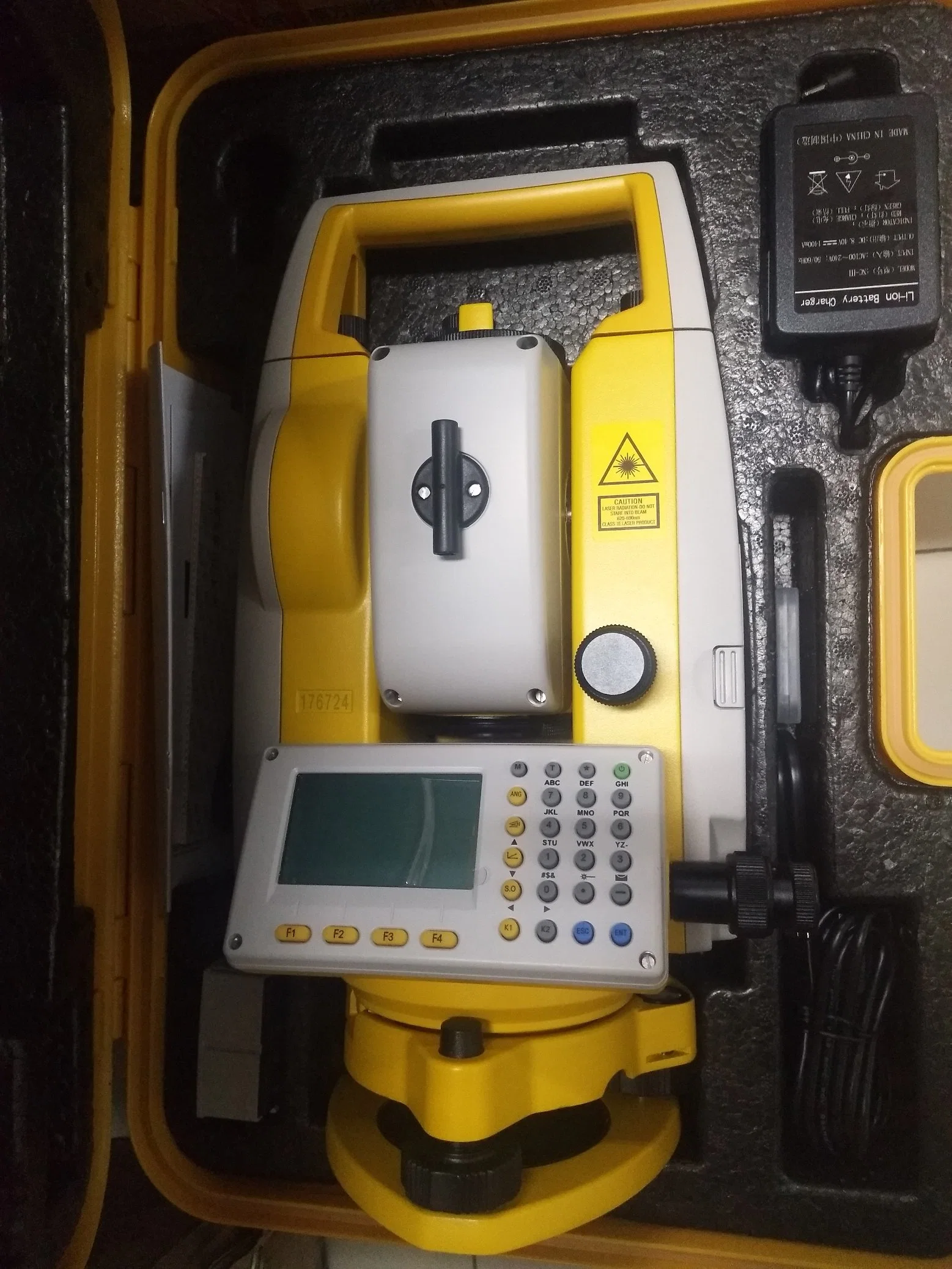 2" South Nts-332r4 Total Station