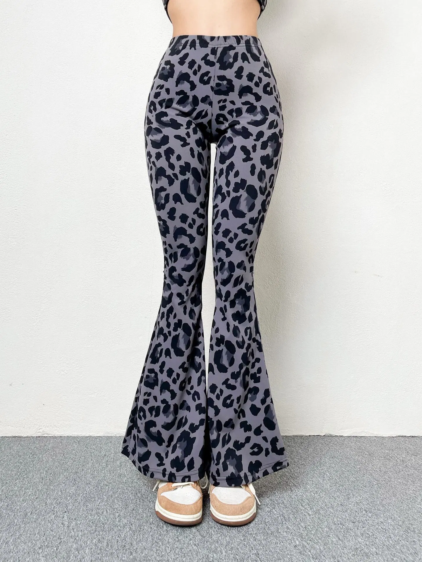 2022 La mujer trajes de pantalón de leopardo de entrenamiento de verano de la compresión de funcionamiento Butt Active Wear entrenar Barriga pantalones deportivos de control