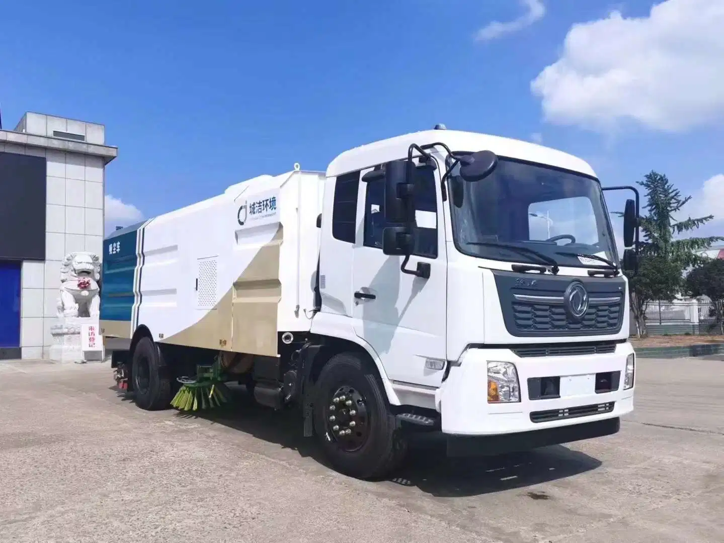 Chinese 190HP 230HP Euro 2 Euro 3 Euro 4 Euro 5 Clean Water Tank 9 Cbm Waste Water Tank 7 Cbm High Pressure Road Washing Truck Road Sweeper Truck