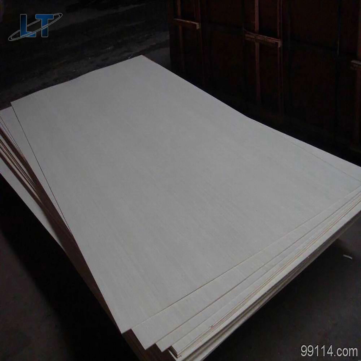 Construction Ply Film Faced Anti Slip Plywood for Concert Reuse Waterproof Ply Poplar Eucalyptus E0 E1 Glued First Grade