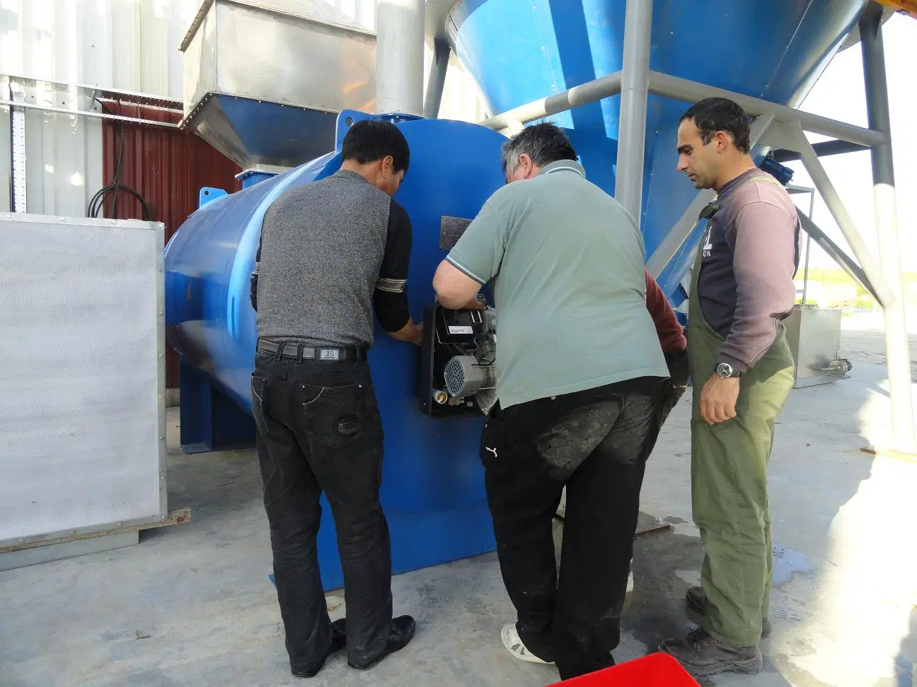 Metallurgy Powder Centrifugal Spray Drying Machine