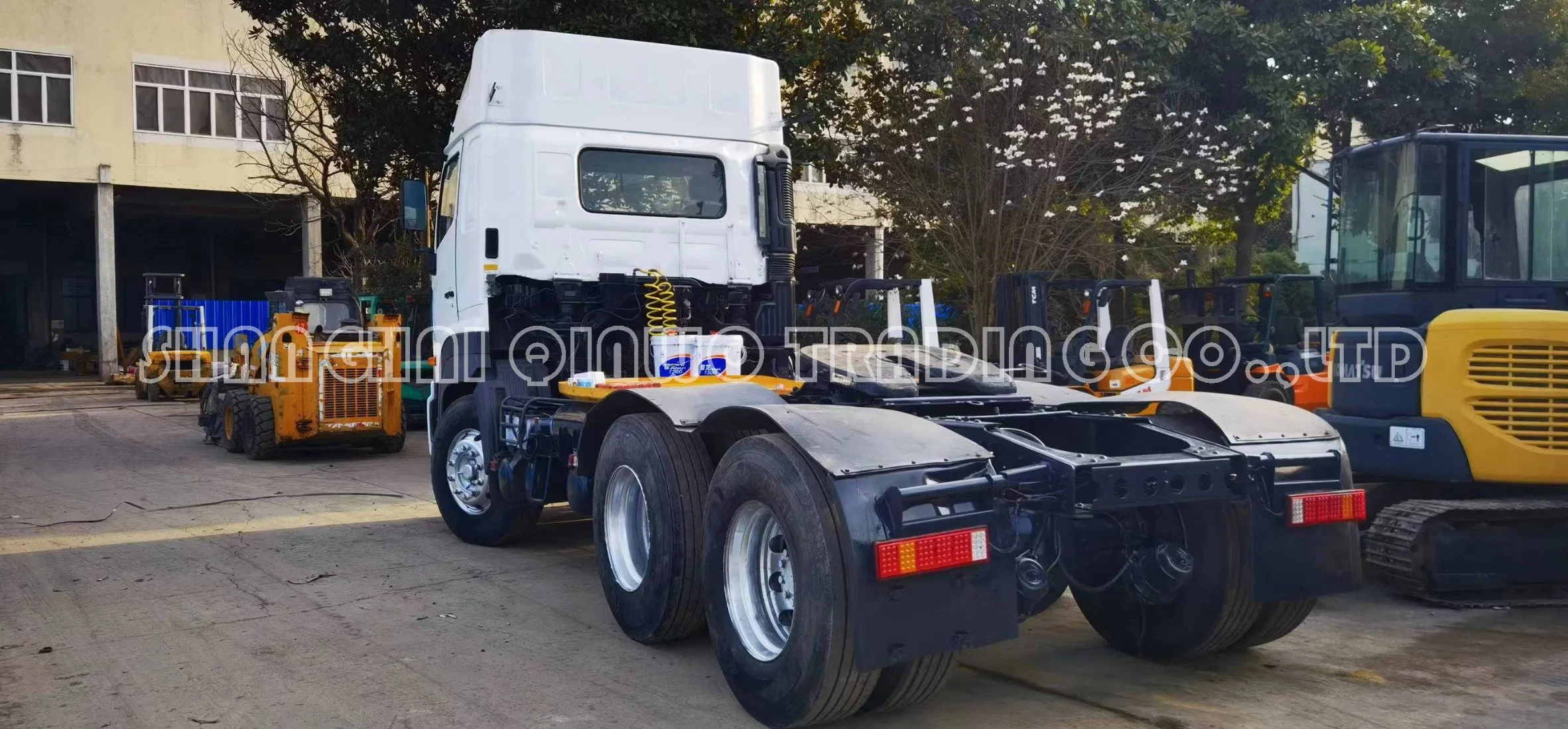 Second Hand Hino 700 Heavy Tractor Truck Head Used Trailer Truck Sale in China