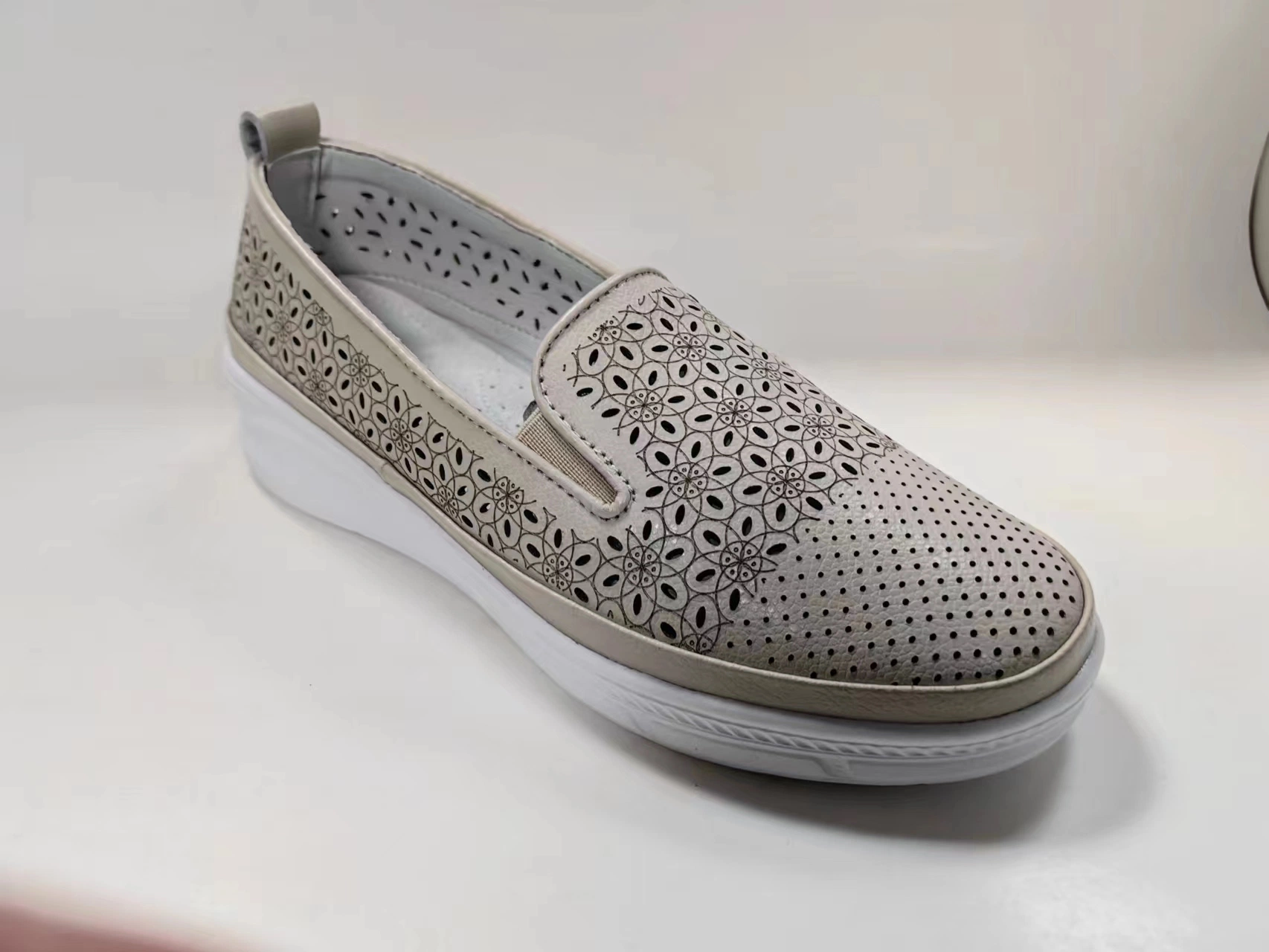 Best Popular with Lady Leather Upper Fashionable Casual Women Shoes