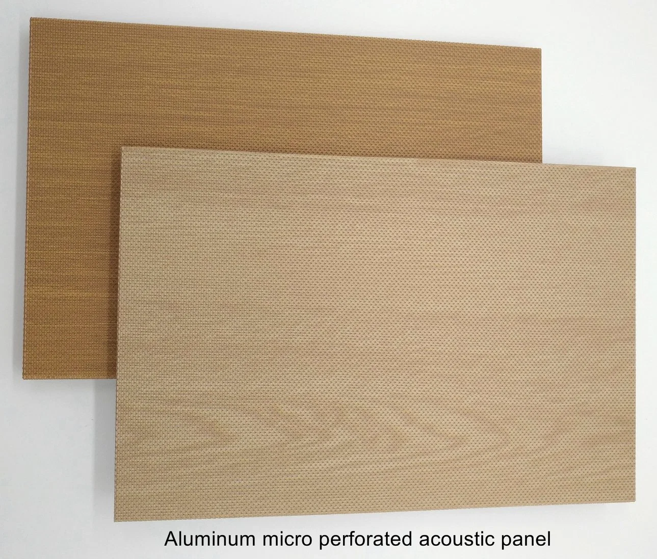 Produit de construction incombustible pour murs et plafonds intérieurs : Panneau acoustique en aluminium micro-perforé.