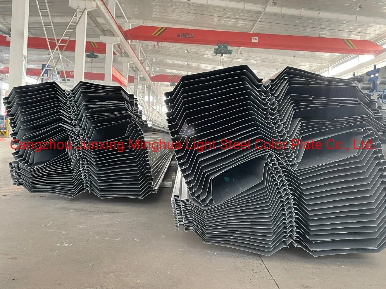 Good Quality Low Price Building Material Yx51-410-820 Type Color Coated Galvanized Steel Panel Color Metal Roof Panel