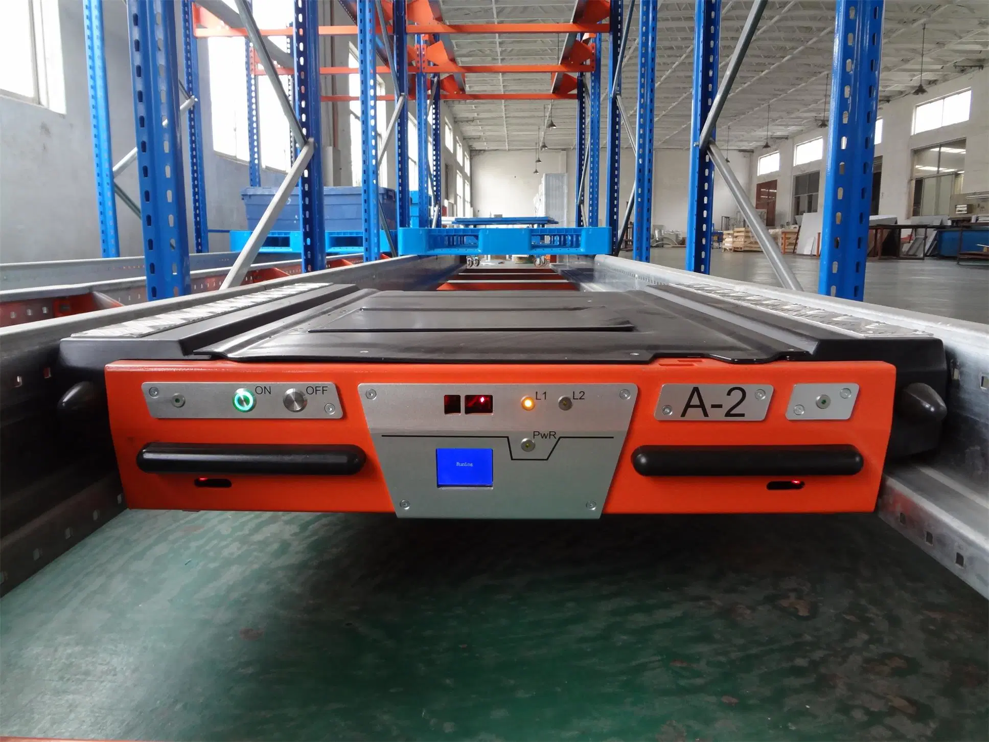 Radio Shuttle Pallet Runner in Freezer Room with Loading 1500kgs