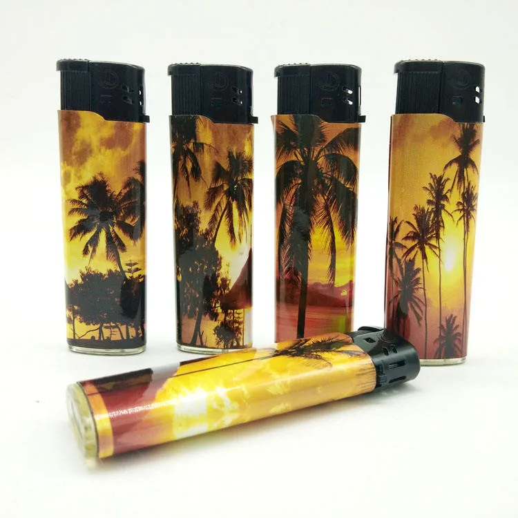 Beautiful Maple Leaf Electric Box with Lighter High Quality Plastic Customerized Cigarette Lighter