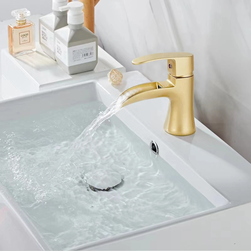 Haute qualité de l'or de gros bassin d'eau froide chaude du robinet mélangeur robinet du lavabo