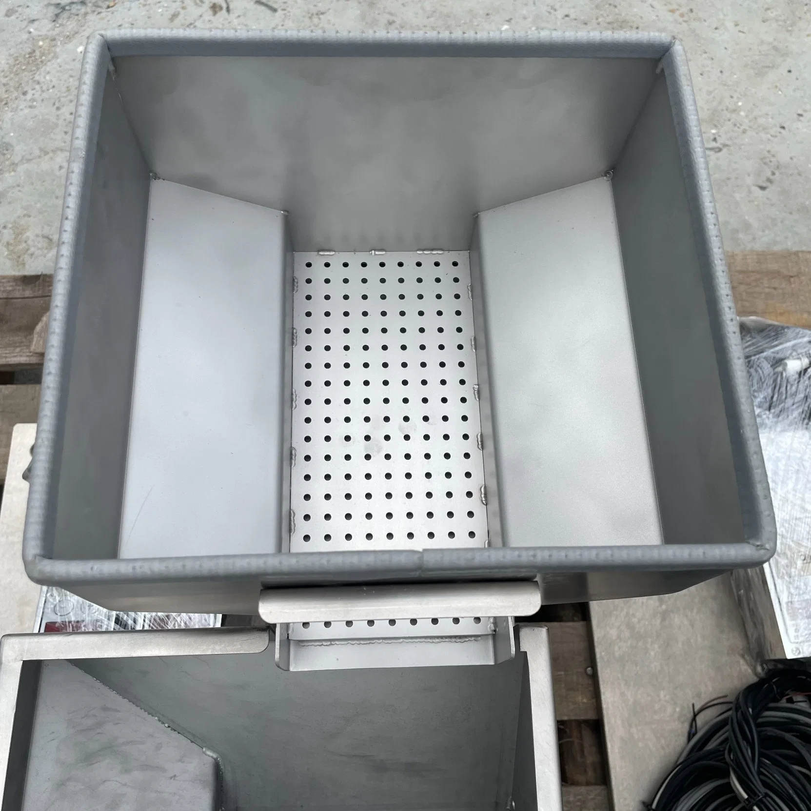 Custom Vibratory Push Board Feeder Nut Used for Filter Factory