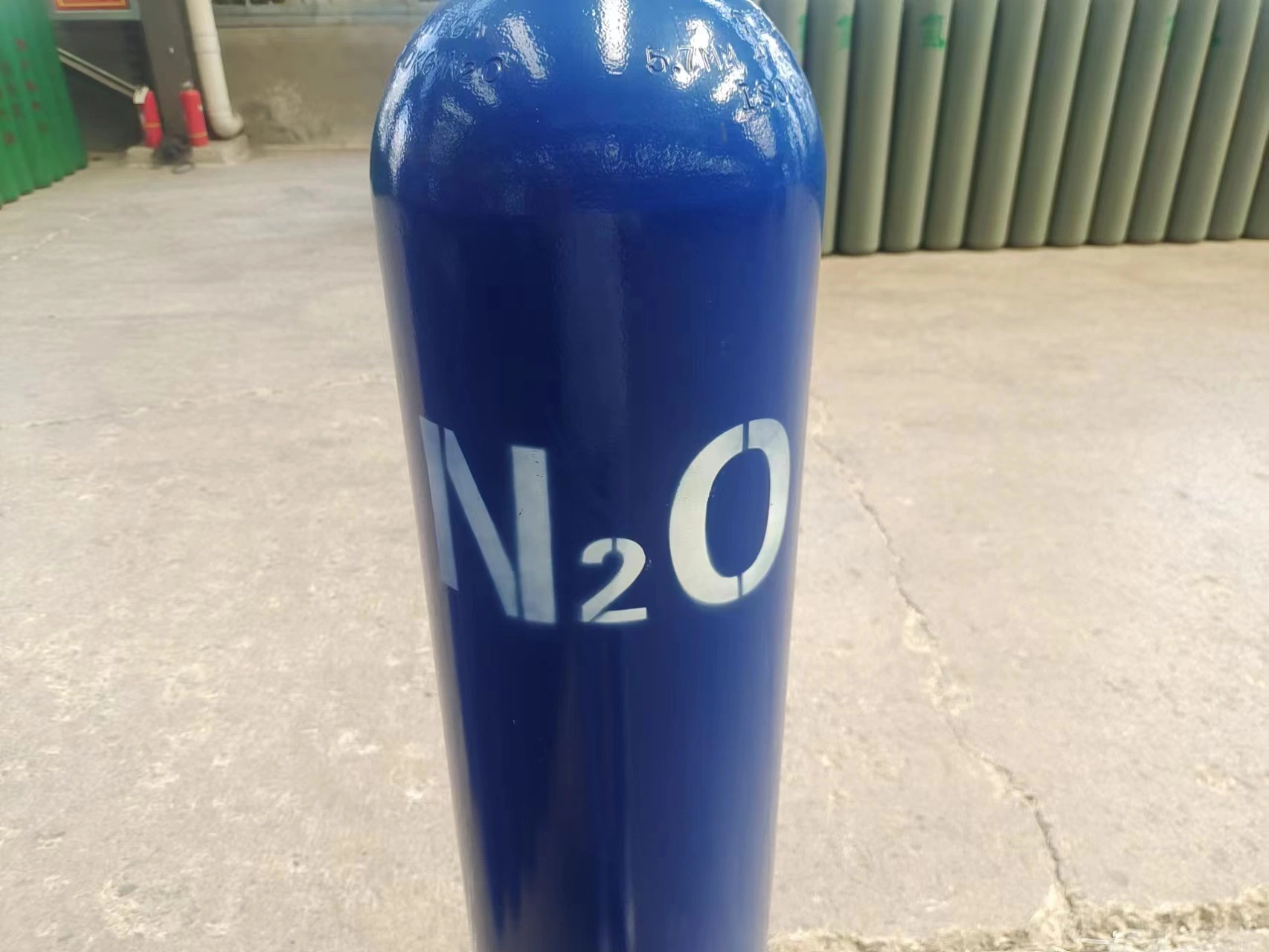 Fcatory Large Supply of Nitrous Oxide Gas N2o