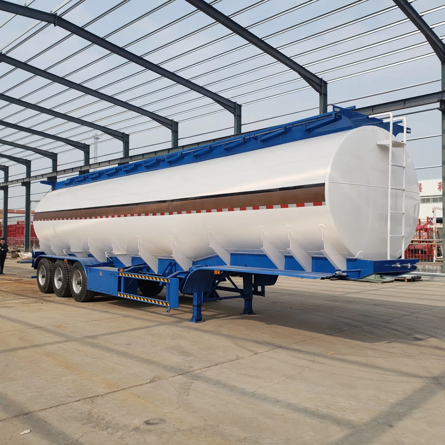 3 Axles 45cbm 42cbm Petro Fuel Petroleum Tankers Trailer for Sale