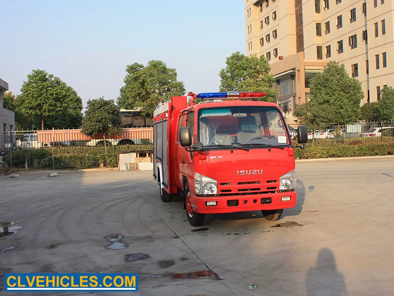 4X2 double cabine japonais 3cbm nouveau camion à incendie