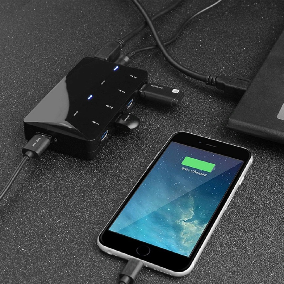 USB3.0 4-Port Hub with Additional Fast Charging Port and Power Adapter