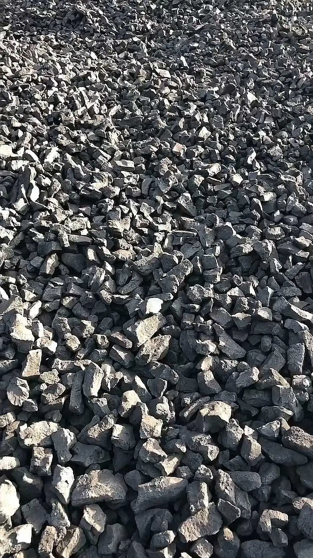 China Foundry Coke with Low Sulfur, Low Ash and High Carbon Content Has a Specification of 80mm-120mm