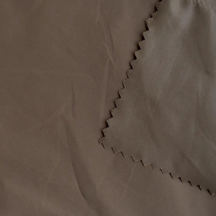 Cire enduit d'armure sergé Poids léger ondulée vers le bas la preuve Tissus à armure toile Textile 100%de tissu de nylon