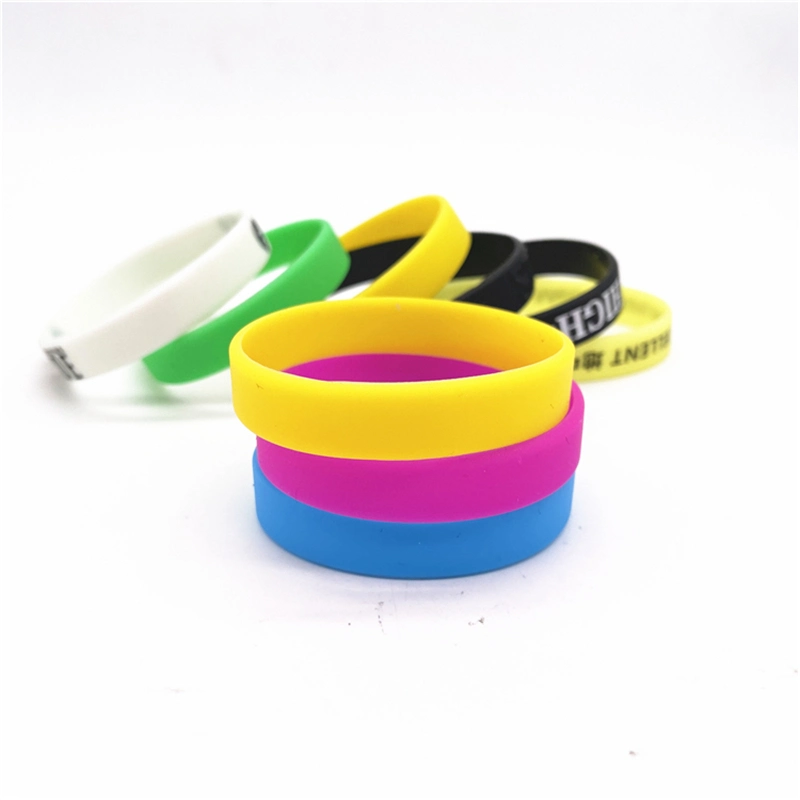 Fashion Colorful Rubber Wristband Debossed Sports Smart Cloth Cancer Rubber Anime Jewelry for Silicone Bracelet