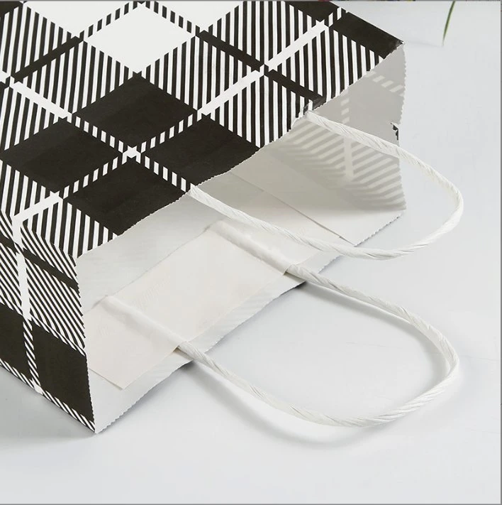 Black and White Lattice Gift Bag Fashion Clothing Shopping Kraft Paper Handbag Jewelry Store Packaging Paper Bag