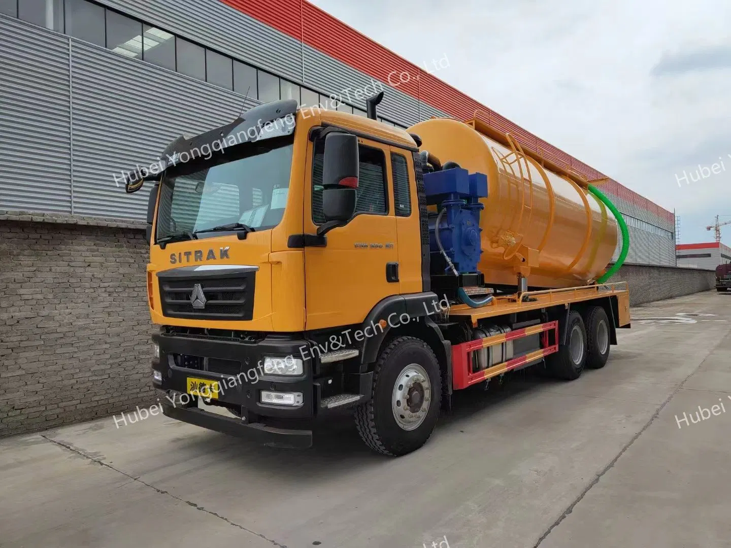 4 Cubic Water Tank +14 Cubic Sewage Pipe Sewer Dredging Vehicle + Sewage Collection Vehicle