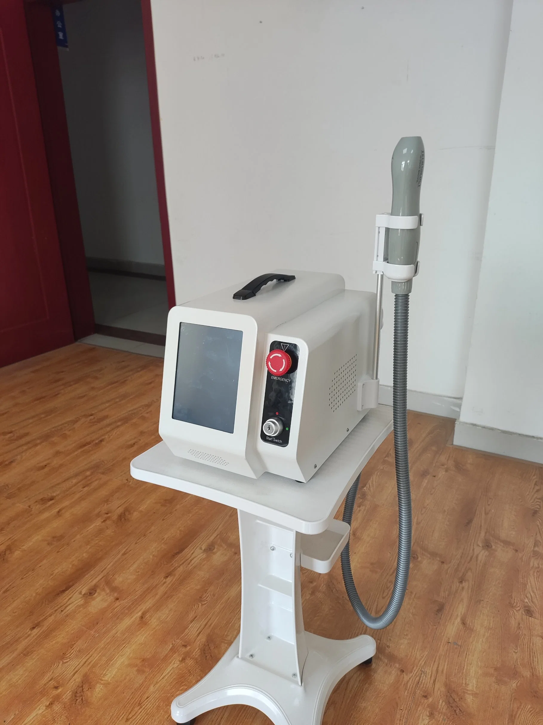 Professional Beauty ISO CE Factory Price Hotest Selling ND YAG Laser Machine