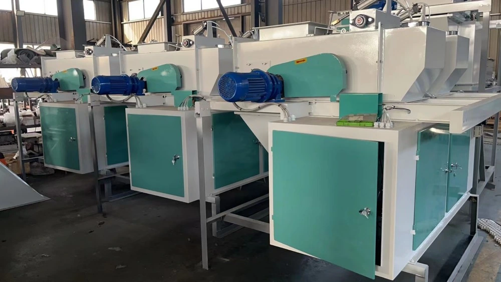 Belt Feeding Double Hopper Machine Apply in Feed Industry