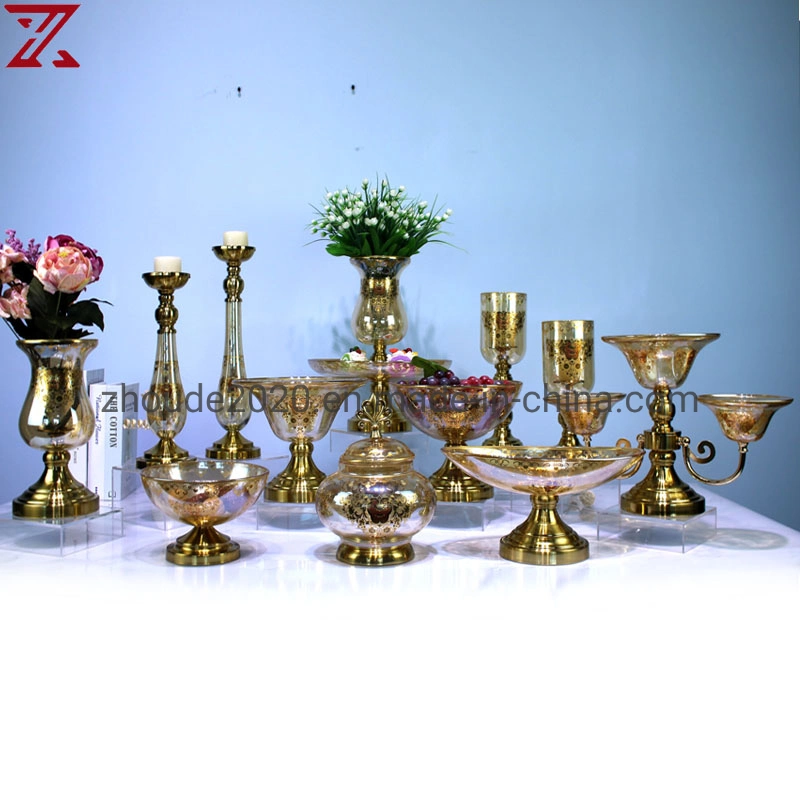 تصميم جديد الزجاج Vase Luxury Metal Stand Gold Print Candle الحاملات Vase للديكور المنزلي