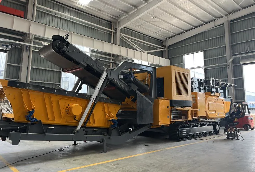 Crawler-Mounted Mobile Stone Crusher, Mobile Crushing Plant for Granite, Basalt and Limestone