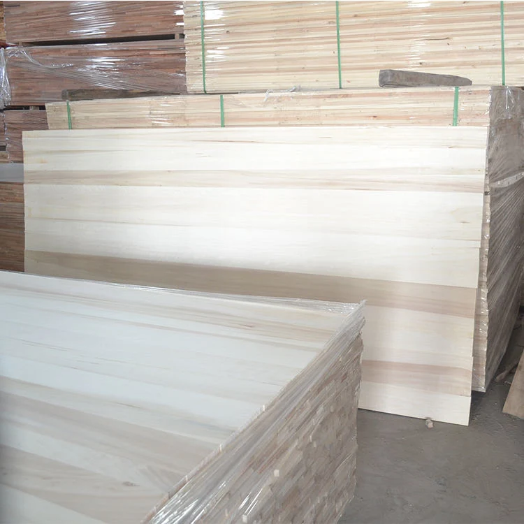 2023 New Design Product Moderate in Hardness and Strength Poplar Wood Timber