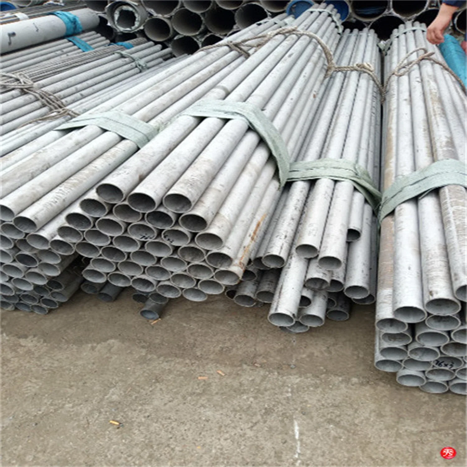 Hastelloy/Aluminum/Galvanized/Carbon/Alloy/Zinc Coated Round Shape Stainless Steel Seamless Steel Pipe