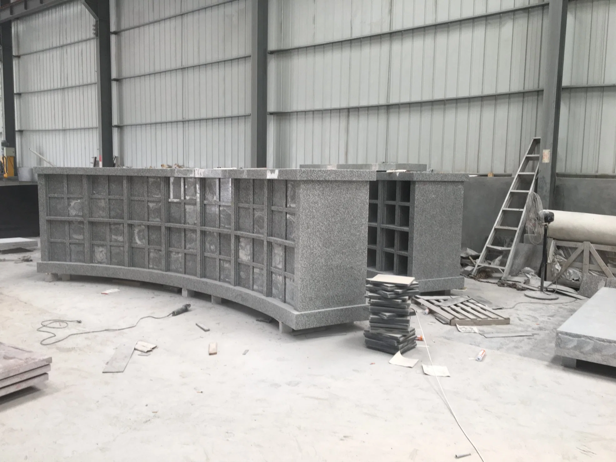 36 Niches Columbarium Grey /Red Door for Cemetery