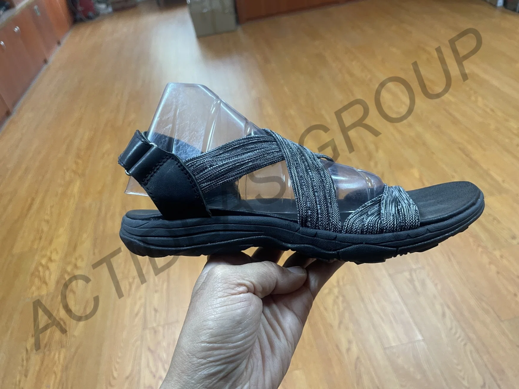 Sapatilhas de Trekking de Verão para desportos genuínos em pele Sandal Air Sole Beach Para sandálias de exterior casuais Man