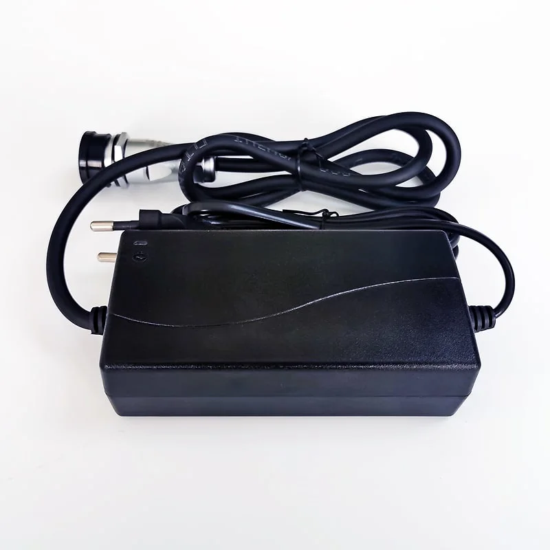 2-4s Cells 2.4V-4.8V 60W NiMH NiCd Battery Pack Desktop Charger (3-6V 5A)