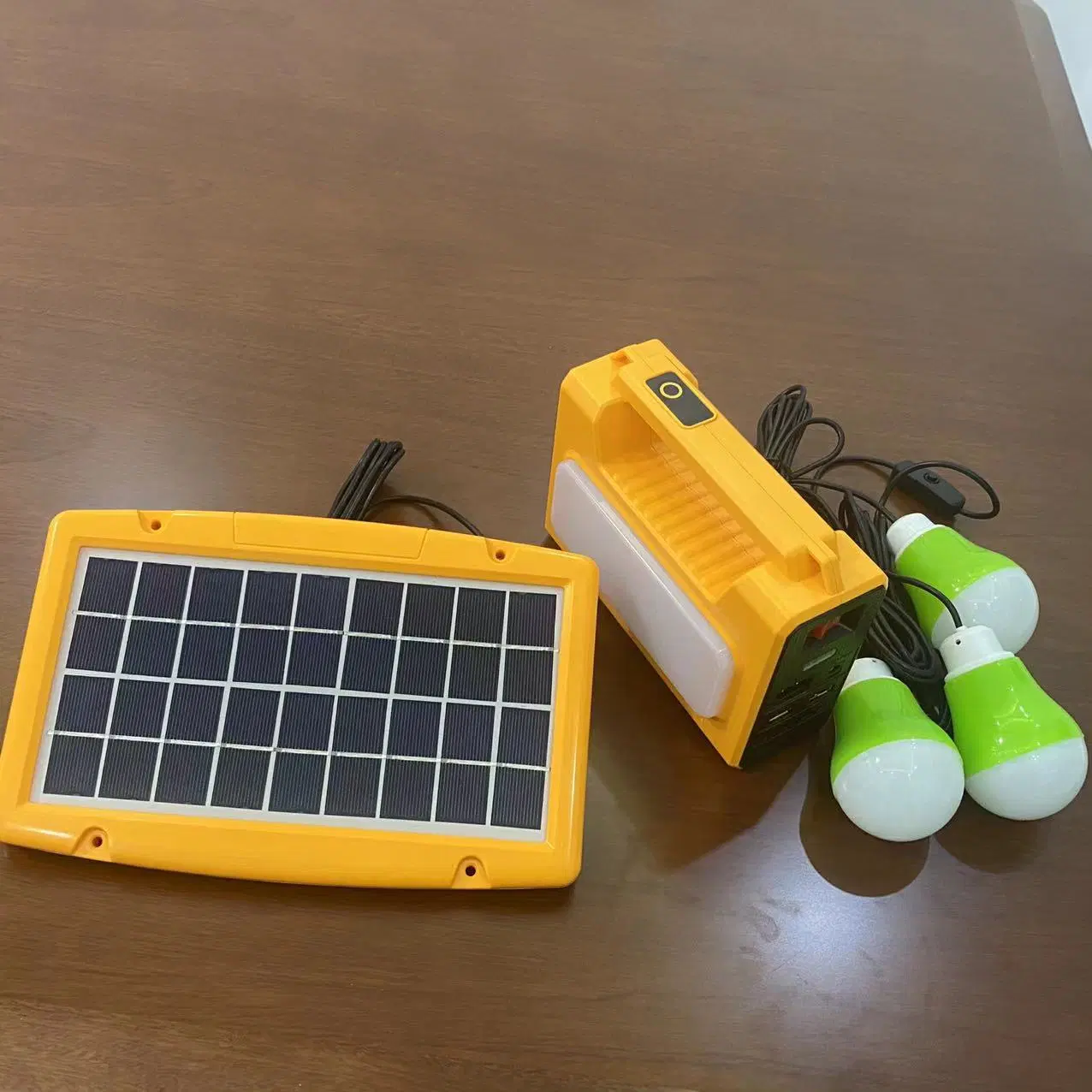 Portable Solar Generator Lighting Kit with Mobile Chargers for Lighting Global