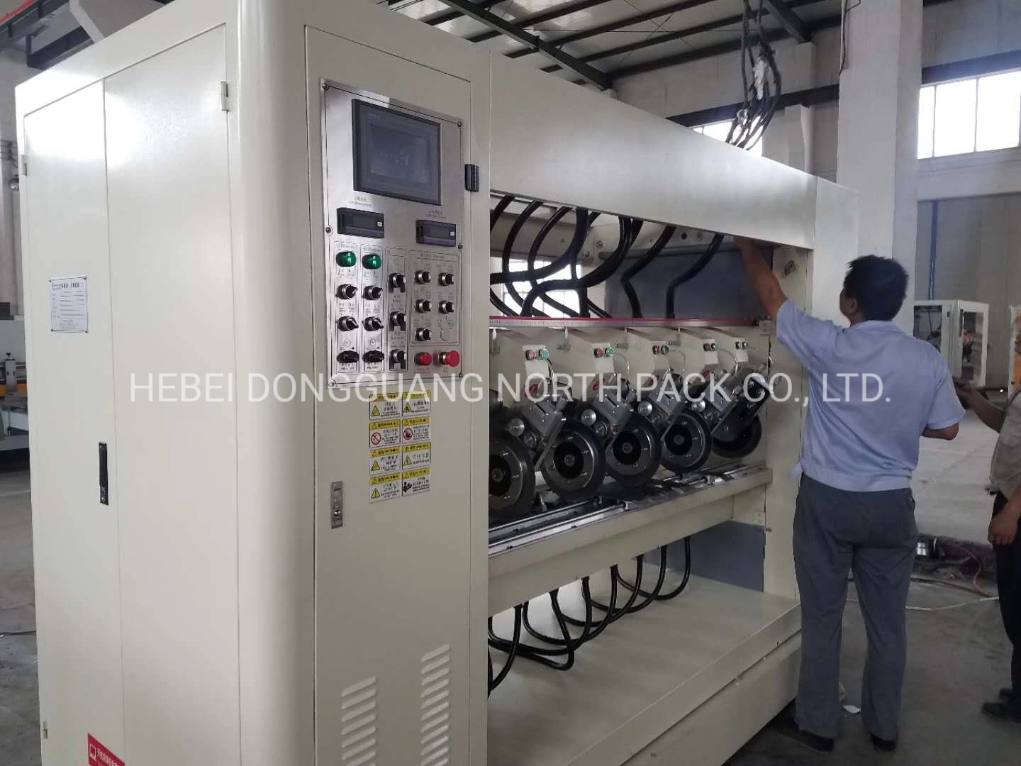 Electric Adjustment Thin Blade Slitting and Creasing Machine Fon Production Line