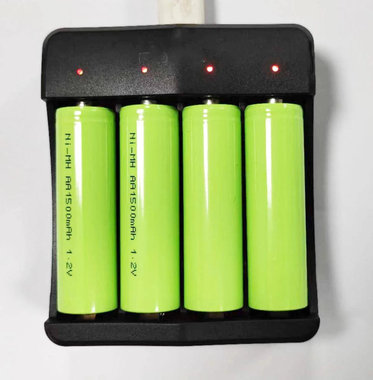 4 Bay AA AAA Battery Charger USB High-Speed Charging, Independent Slot for Ni-MH Ni-CD Rechargeable Batteries No Adapter