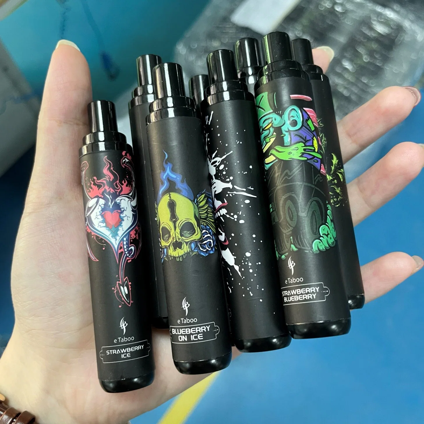 Disposable/Chargeable Top Vape OEM/ODM Fruit Flavor 600 Puff 2ml Disposabl CE/Tpd/Ukca/FDA Smoothie Taste