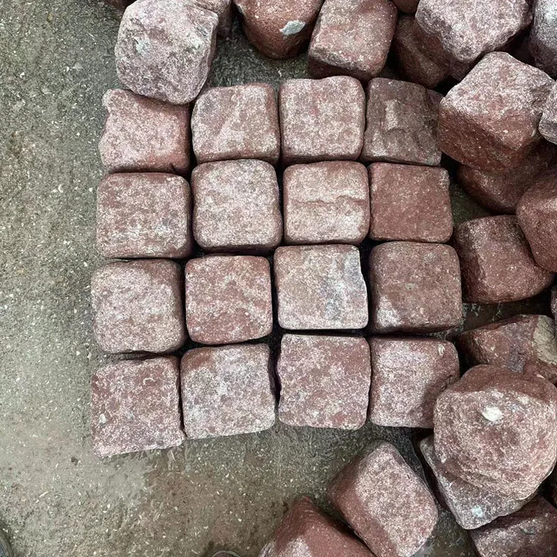 Natural de corte da máquina granito vermelho Pavimentadora Porphyre Cobblestone para um pátio de estacionamento garagem