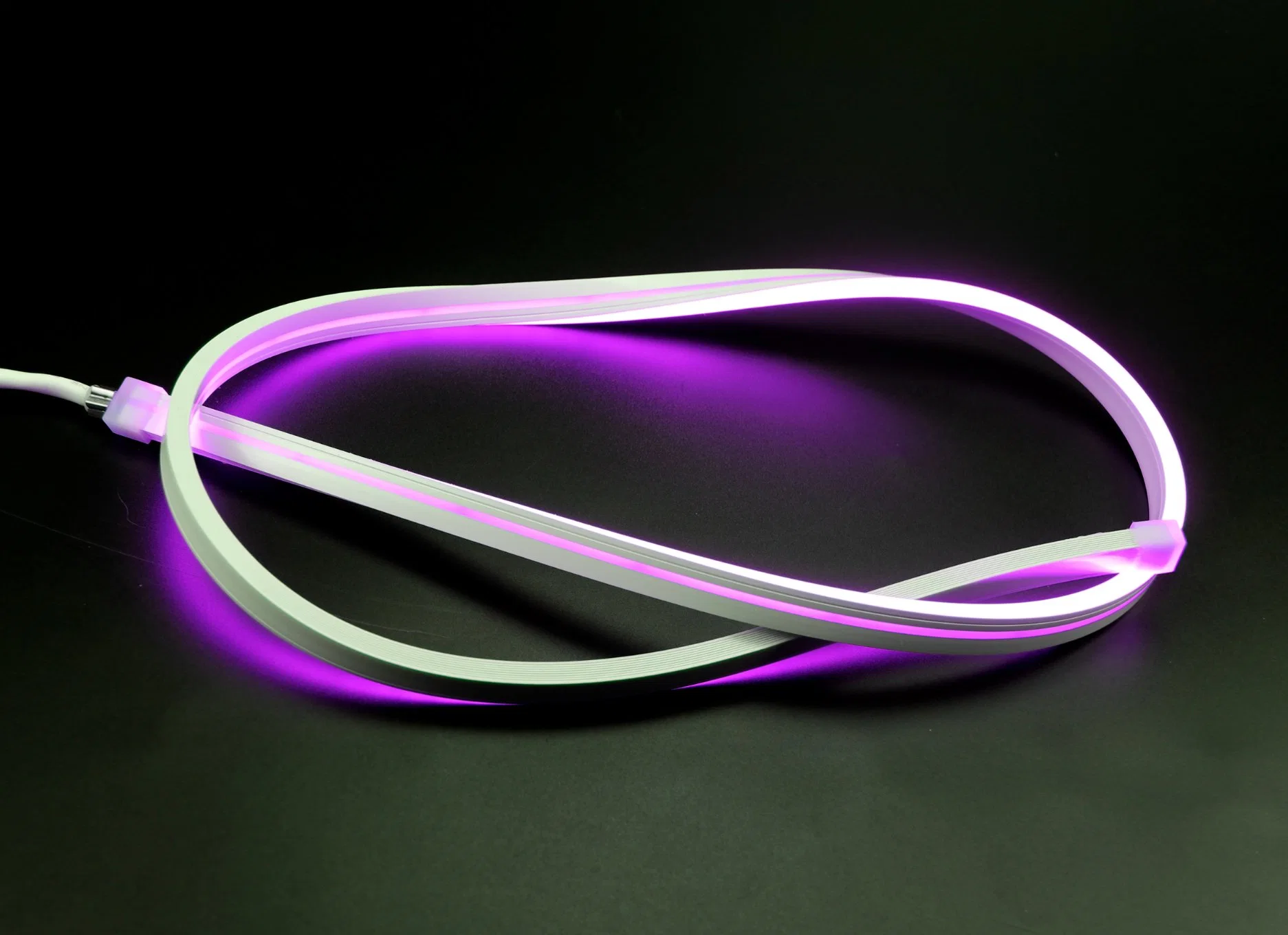 Wholesale/Supplier 6-8W 24V 5m/Roll Waterproof Silicone Neon Flexible Tube Home/Building Decoration LED Light Rope Strip with UL, RoHS and CE