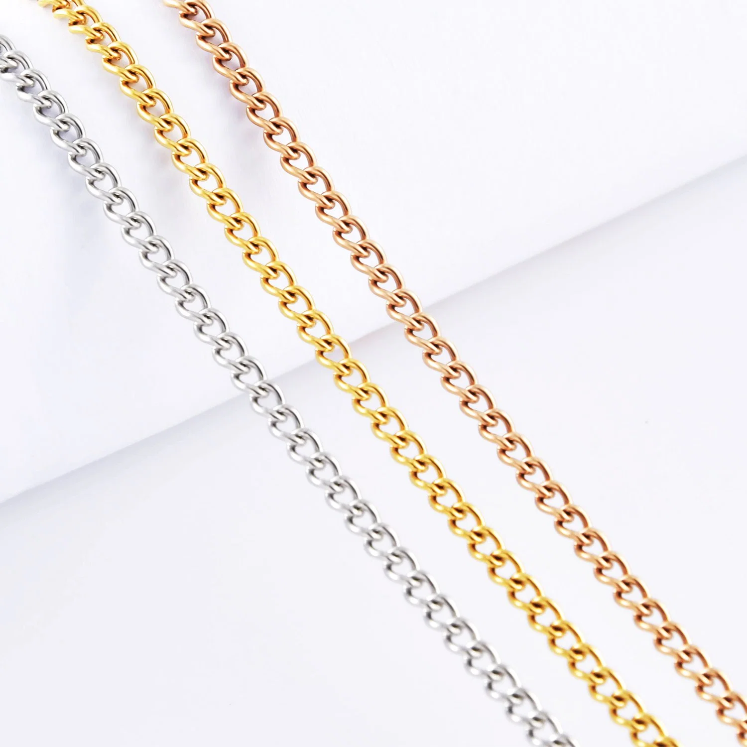 Cheveux décoration classique en acier inoxydable Accessoires Bijoux Fashion freiner la Chaîne en plaqué or 18K chaîne de cheville Bracelet collier
