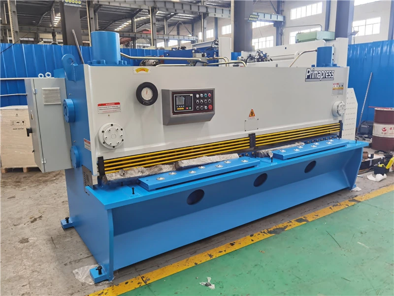 China Prima 6 * 2500mm Platte Schermaschine für das Schneiden von Metallblech Mit Estun E21 Controller