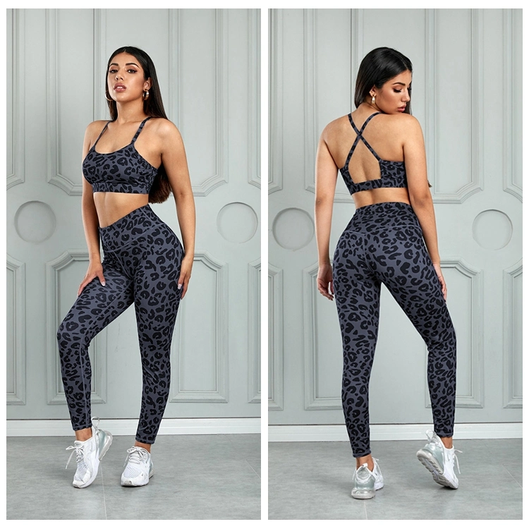 2 pieza impresa leopardo Sexy porrista gimnasio conjuntos de ropa para niñas, cómodos Racerback entrenamiento conjunto Polainas Bicicleta de cintura alta con acolchado, el Yoga sostén deportivo