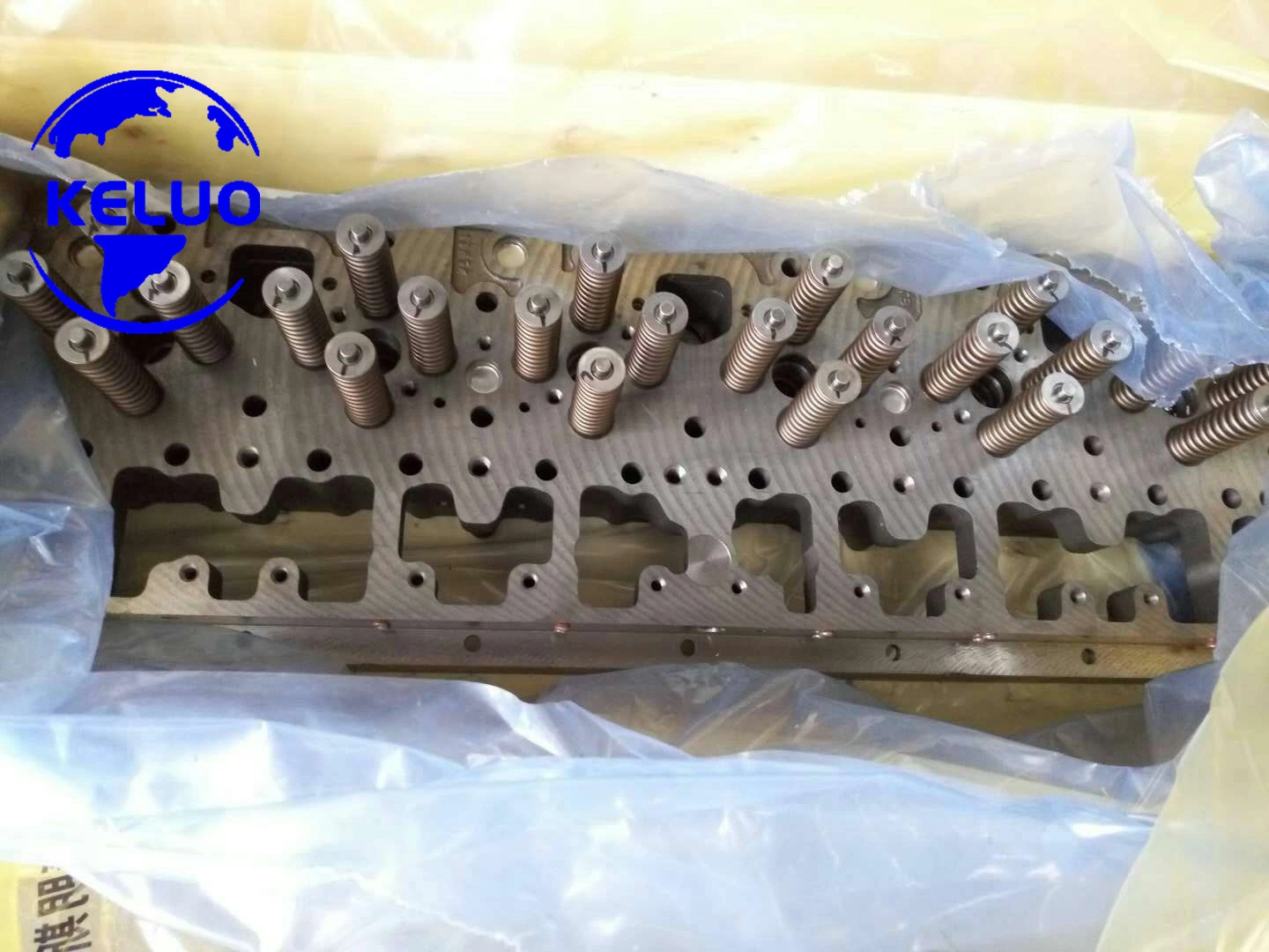 Genuine Cumminss Diesel Engine Spare Parts M11 Cylinder Head